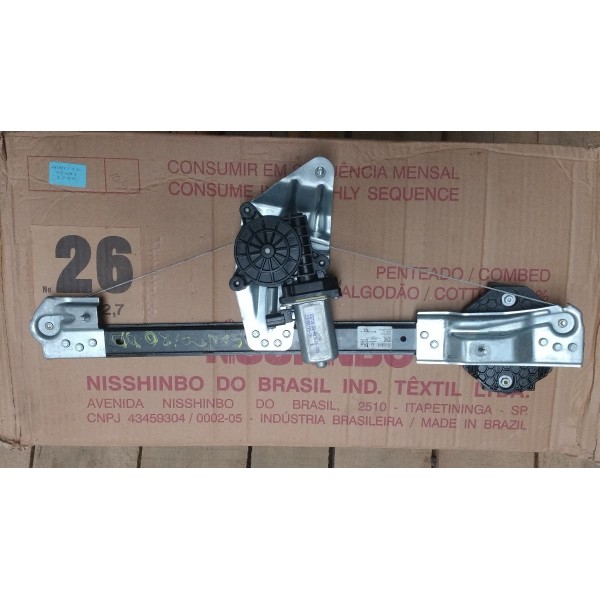 Maquina De Vidro Dianteiro L.d Sandeiro 13/14