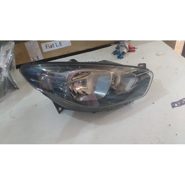 Farol Dianteiro Direito Gran Siena  13/14/15