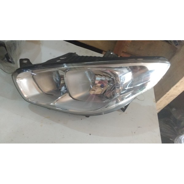 Farol Dianteiro Esquerdo Gran Siena  13/14/15