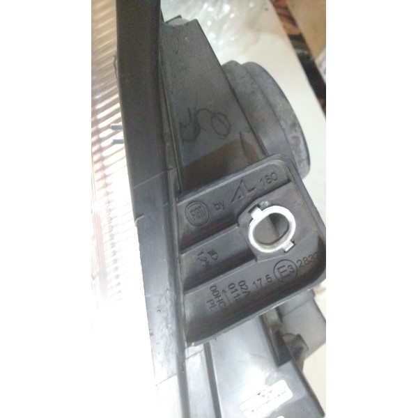 Farol Dianteiro Direito Uno Vivace  12/13/14