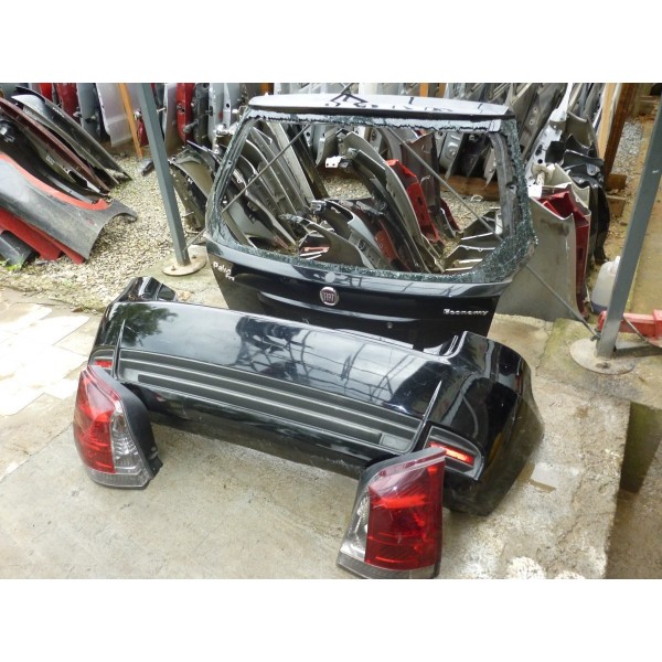 Traseira Parcial Palio Fire (zoião) 2010