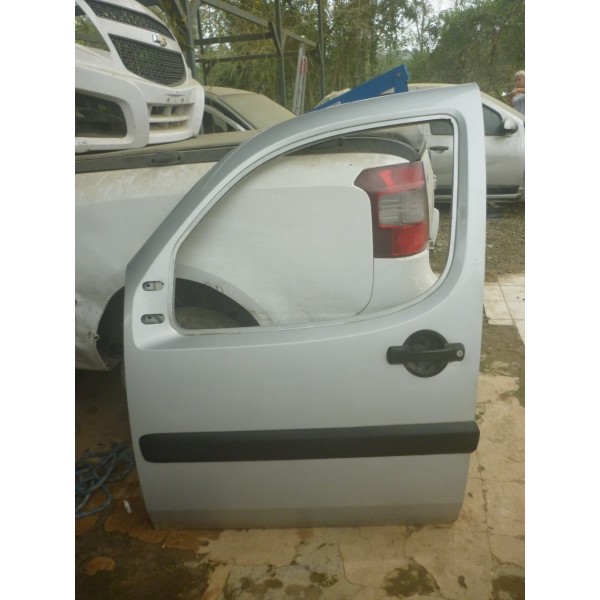 Porta Dianteira Esquerda Fiat Doblo 2017 